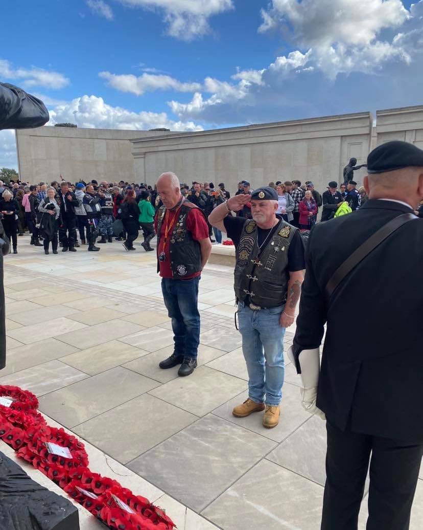 Director Stevie placing the wreath while Jigger Head Road Captain takes the salute.
